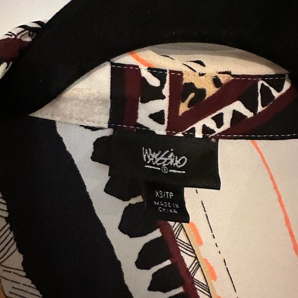 Flowy blouse - Picture 2 of 2